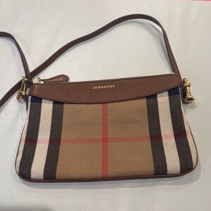 AUTHENTIC Burberry Peyton Crossbody.
